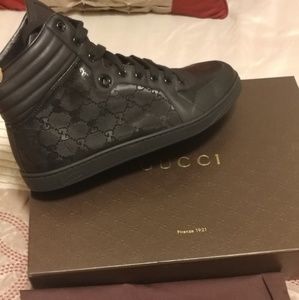 Size 10 gucci sneakers brand new